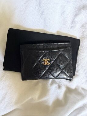 CHANEL Black Quilted Caviar Leather Card Holder with Gold CC Hardware